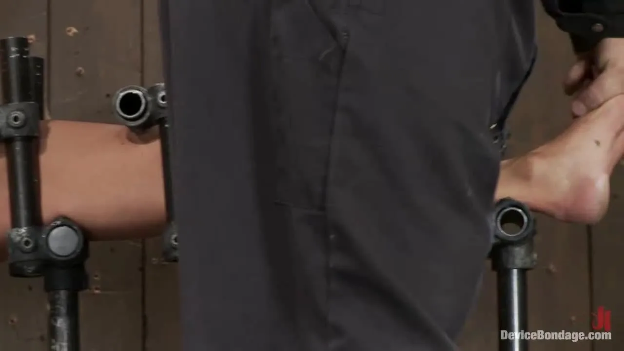 Asian girl in bondage gets adjusted by black guy