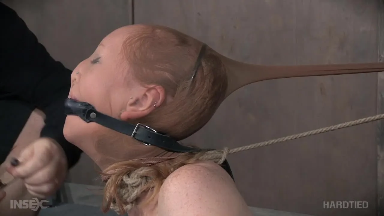 Katy Kiss (Arched 19 10 2016) tubebdsmsex net